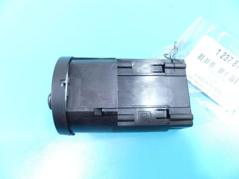 Перемикач кнопка Volkswagen Lupo 1C0941531A — фото деталі 3