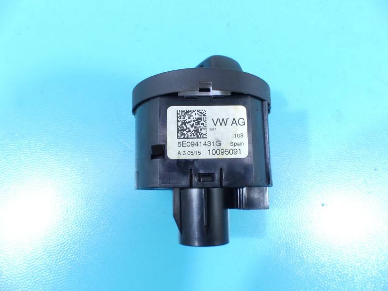 Переключатель кнопка Skoda Octavia 3 5E0941431G — фото детали 3