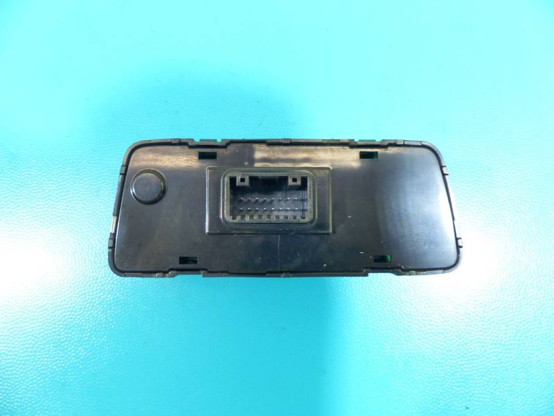 Переключатель кнопка Kia Stonic 93700-H8AK0 — фото детали 4