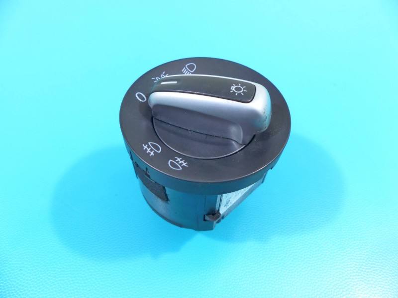 Перемикач кнопка Volkswagen Scirocco 3C8941431Q