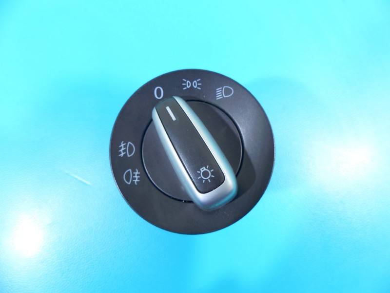Перемикач кнопка Volkswagen Scirocco 3C8941431Q — фото деталі 2