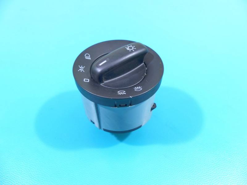 Перемикач кнопка Skoda Yeti 5L0941431G — фото деталі 2
