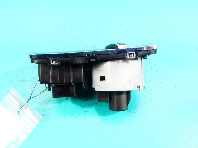 Перемикач кнопка Skoda Superb 2 3T0941431B — фото деталі 6