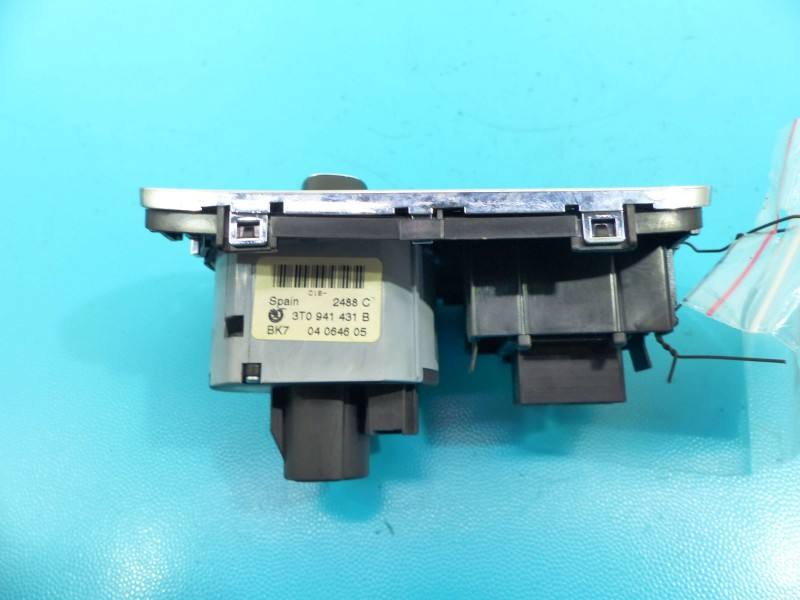 Перемикач кнопка Skoda Superb 2 3T0941431B — фото деталі 4