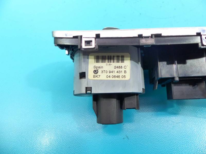 Перемикач кнопка Skoda Superb 2 3T0941431B — фото деталі 5
