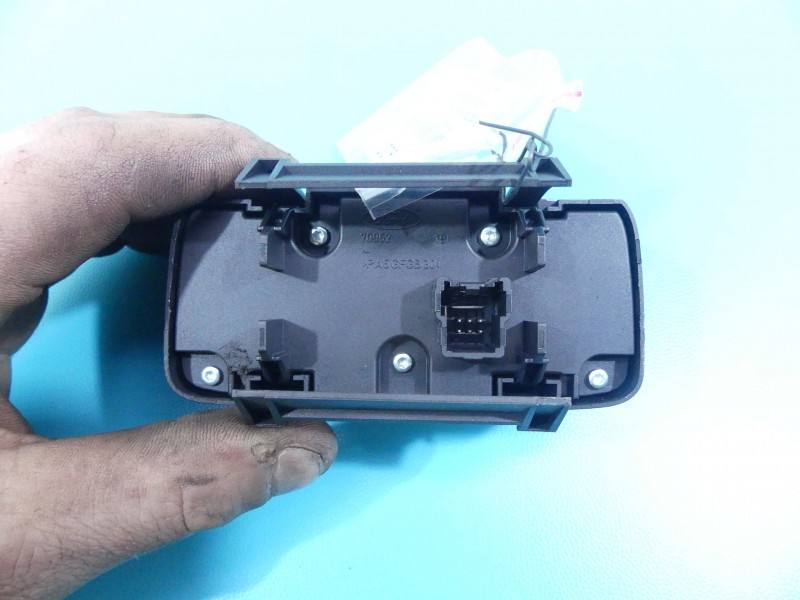 Перемикач кнопка Ford Mondeo 8G9T-13A024-AA — фото деталі 4