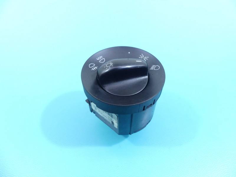 Перемикач кнопка Porsche Cayenne 7L5941531B