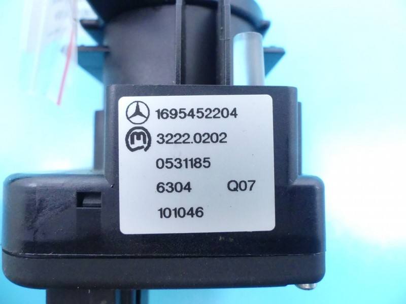 Перемикач кнопка Mercedes A W169 1695452204 — фото деталі 7