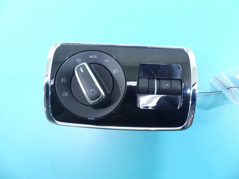 Перемикач кнопка Skoda Superb 2 3T0941431B