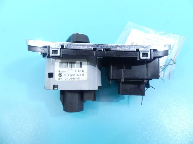 Перемикач кнопка Skoda Superb 2 3T0941431B — фото деталі 4