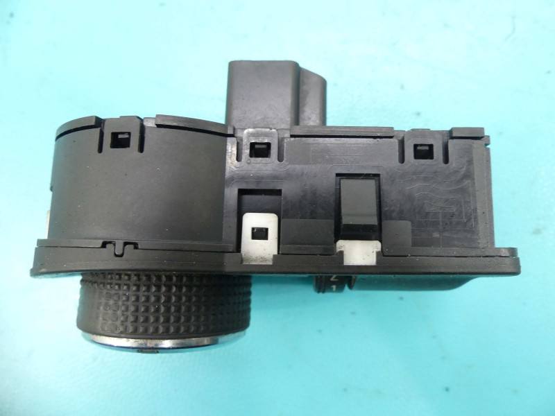 Переключатель кнопка Chevrolet Aveo T300 96892015 — фото детали 2