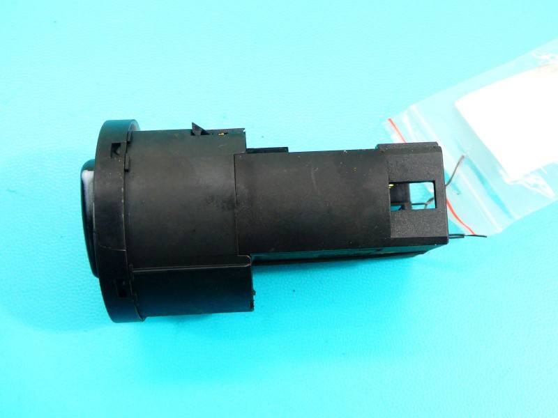 Перемикач кнопка Volkswagen Polo 1C0941531 — фото деталі 5