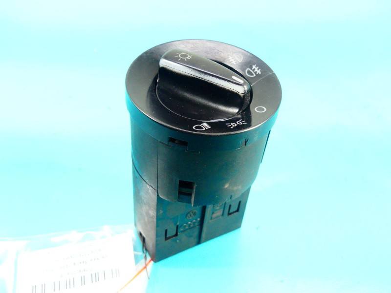 Перемикач кнопка Volkswagen New Beetle 1C0941531A — фото деталі 3