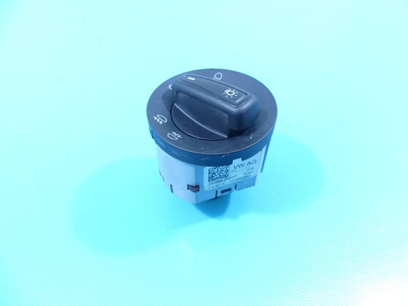 Перемикач кнопка Skoda Fabia 3 5E0941431F