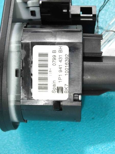 Перемикач кнопка Seat Leon 1P1941431BH — фото деталі 5