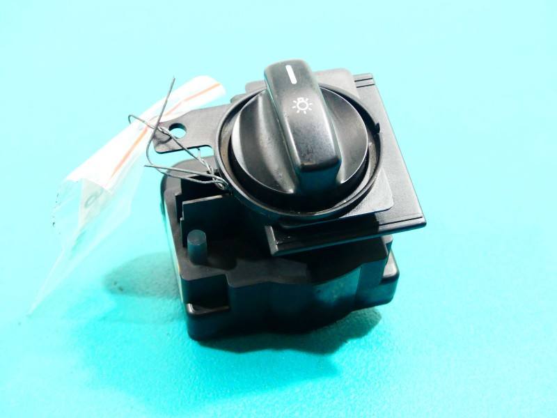 Переключатель кнопка Mercedes B W245 A1695452804