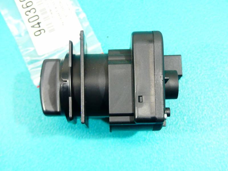 Переключатель кнопка Mercedes B W245 A1695452804 — фото детали 3