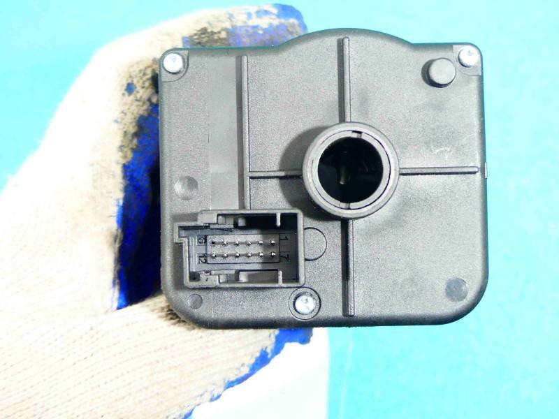 Переключатель кнопка Mercedes B W245 A1695452804 — фото детали 8