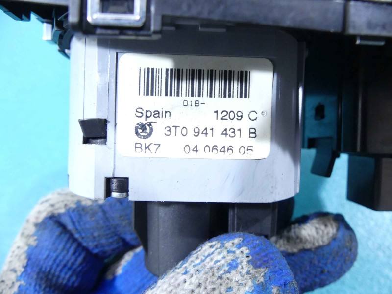 Перемикач кнопка Skoda Superb 2 3T0941431B — фото деталі 4
