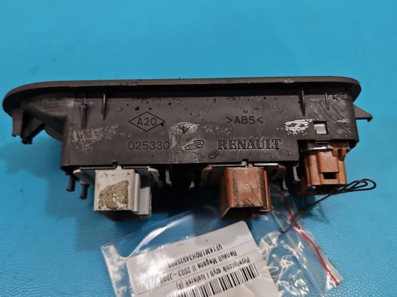 Блок кнопок склопідйомників Renault Megane 2 156018070 — фото деталі 6