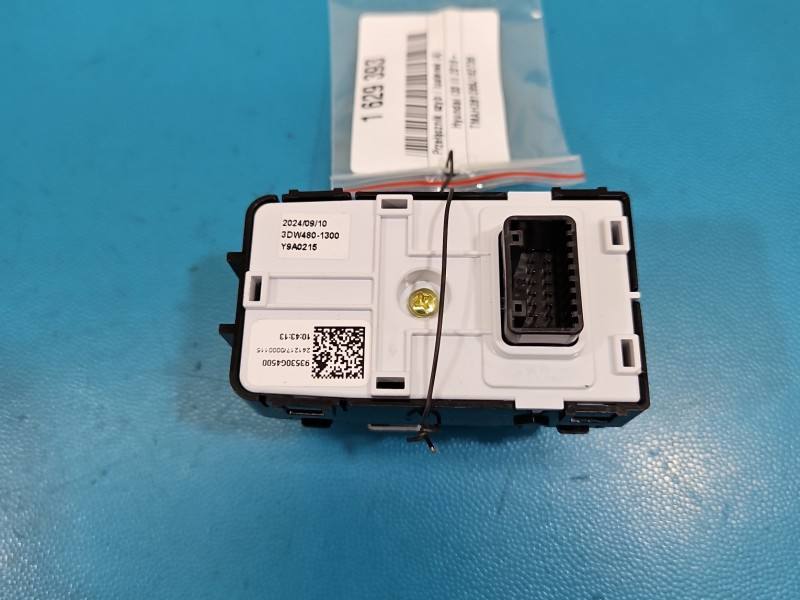 Блок кнопок склопідйомників Hyundai I30 93530G4500 — фото деталі 3