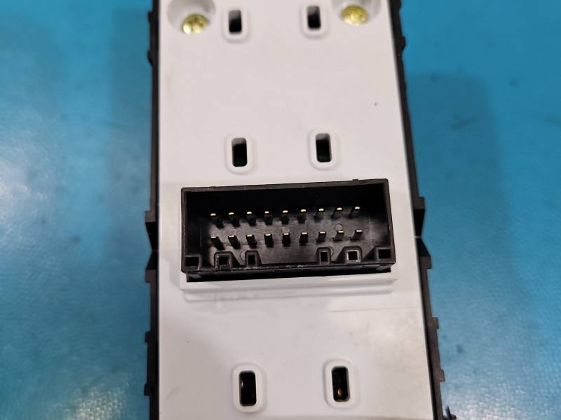Блок кнопок стеклоподъемников Hyundai I30 93571-G3030 — фото детали 5