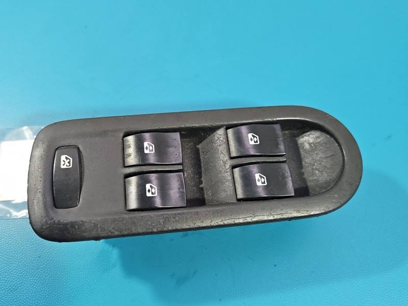 Блок кнопок склопідйомників Renault Megane 2 156018070 — фото деталі 2