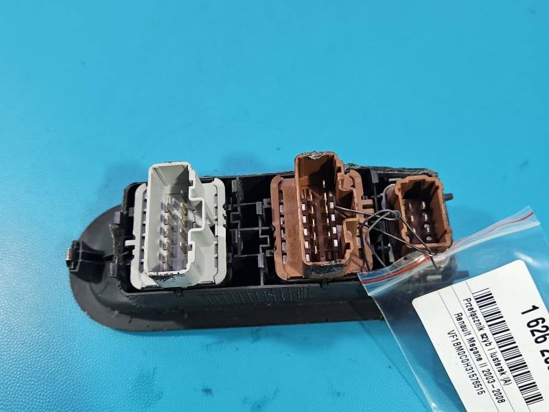 Блок кнопок склопідйомників Renault Megane 2 156018070 — фото деталі 5