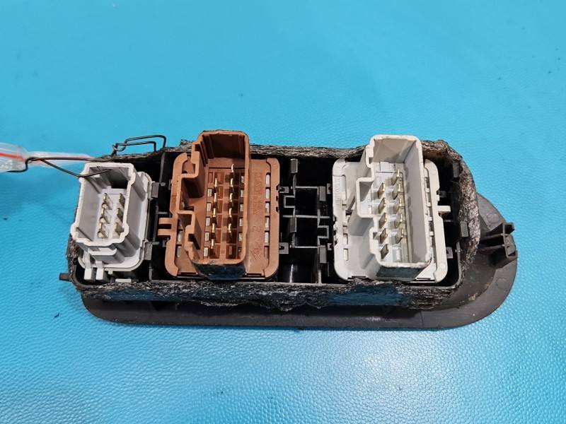 Блок кнопок склопідйомників Renault Scenic 2 156018070 — фото деталі 5