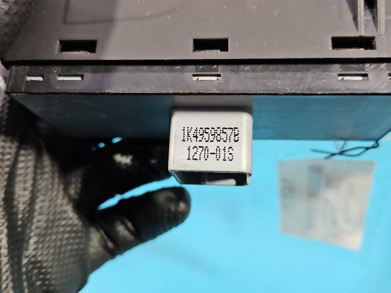 Блок кнопок склопідйомників Volkswagen Passat CC 1K4959857B — фото деталі 4