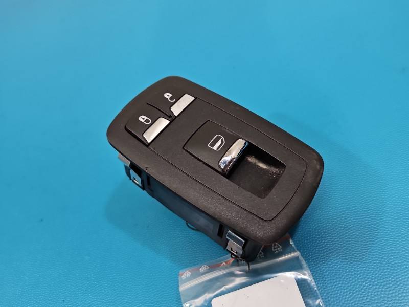 Блок кнопок склопідйомників Maserati Ghibli 670025405