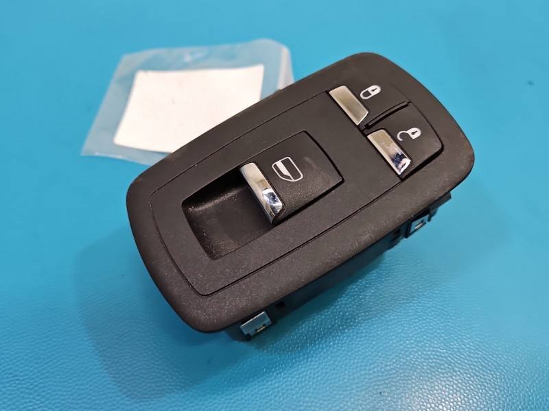 Блок кнопок склопідйомників Maserati Ghibli 670025405
