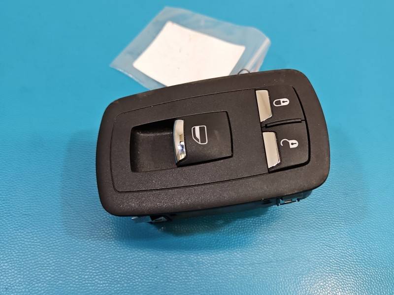 Блок кнопок склопідйомників Maserati Ghibli 670025405 — фото деталі 2