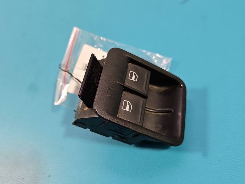Блок кнопок склопідйомників Volkswagen Caddy 2K0959851F