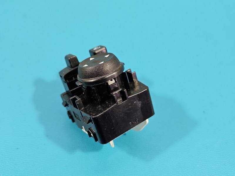 Блок кнопок стеклоподъемников Hyundai Tucson 93530-N72004 — фото детали 3