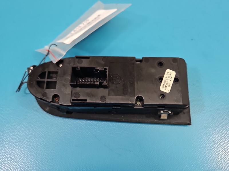 Блок кнопок склопідйомників BMW 3 E90 6948632 — фото деталі 4