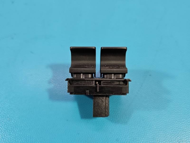 Блок кнопок склопідйомників Skoda Fabia 4 5G0959858D — фото деталі 4