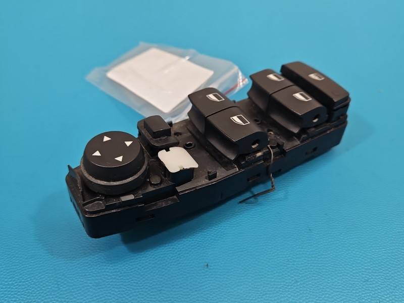 Блок кнопок склопідйомників BMW 5 F10 9241951