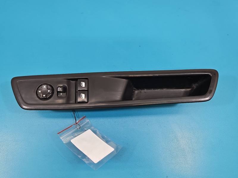 Блок кнопок склопідйомників Peugeot Expert 96784561ZD — фото деталі 2