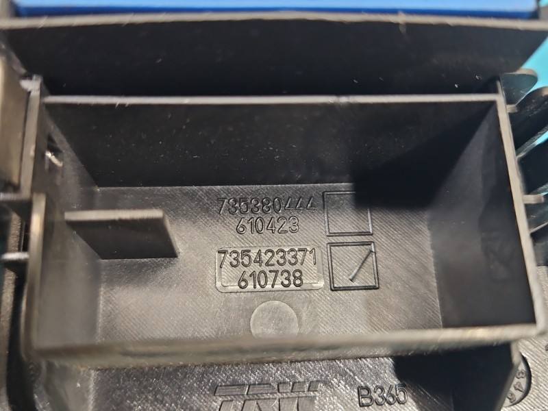 Блок кнопок склопідйомників Fiat Punto — фото деталі 4