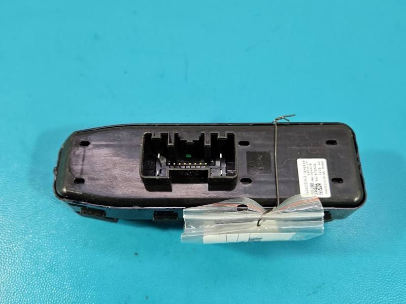 Блок кнопок склопідйомників Opel Insignia 84210049 — фото деталі 5