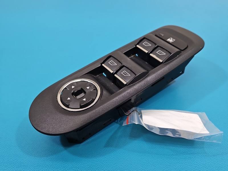 Блок кнопок стеклоподъемников Ford Mondeo 7S7T-14A132-AB