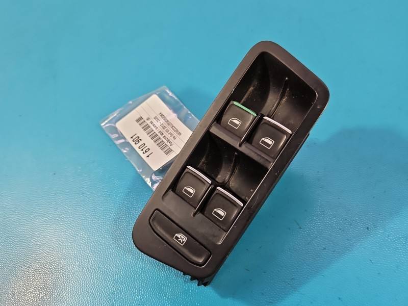 Блок кнопок склопідйомників Volkswagen Golf 7 5G0959857C