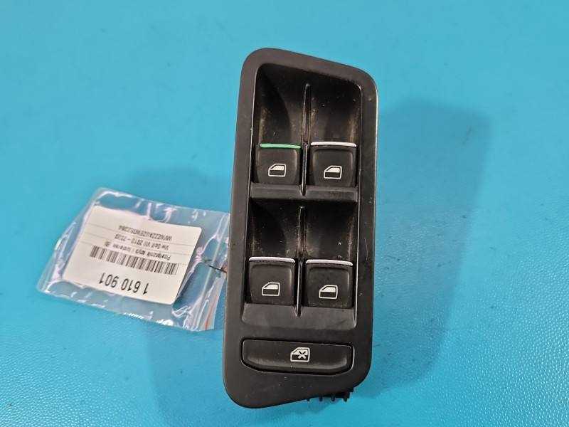 Блок кнопок склопідйомників Volkswagen Golf 7 5G0959857C — фото деталі 2
