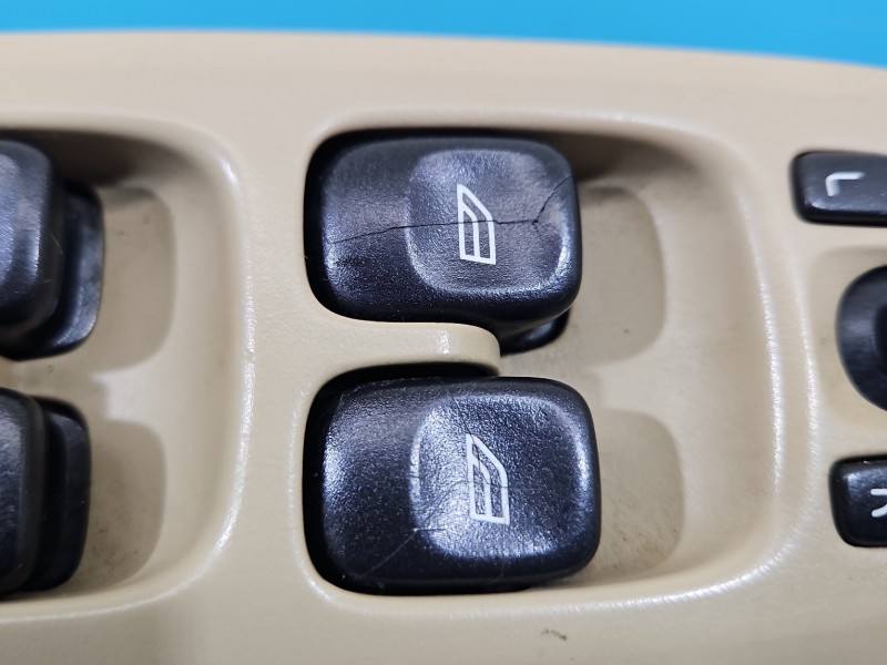 Блок кнопок склопідйомників Volvo S60 30739980 — фото деталі 3
