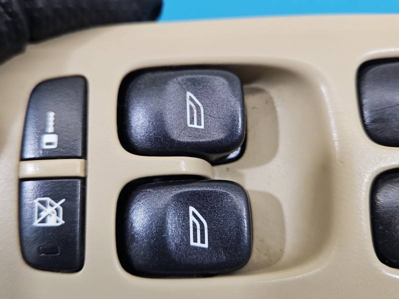 Блок кнопок склопідйомників Volvo S60 30739980 — фото деталі 4