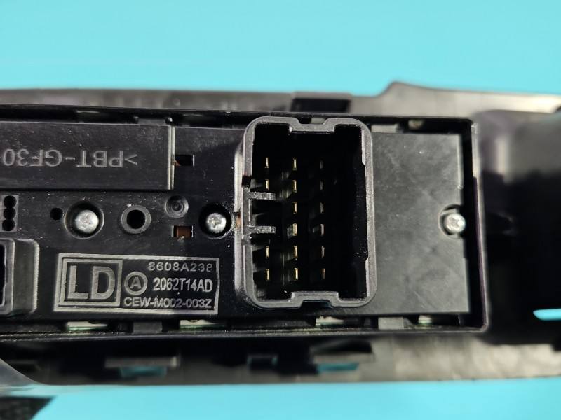 Блок кнопок стеклоподъемников Mitsubishi Outlander 8608A238 — фото детали 5