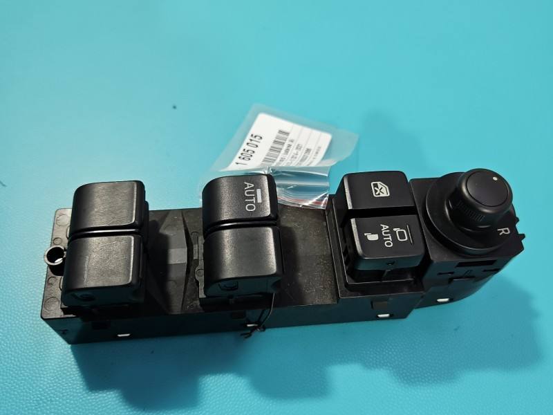 Блок кнопок склопідйомників Mazda CX 3 DG8T66350 — фото деталі 2