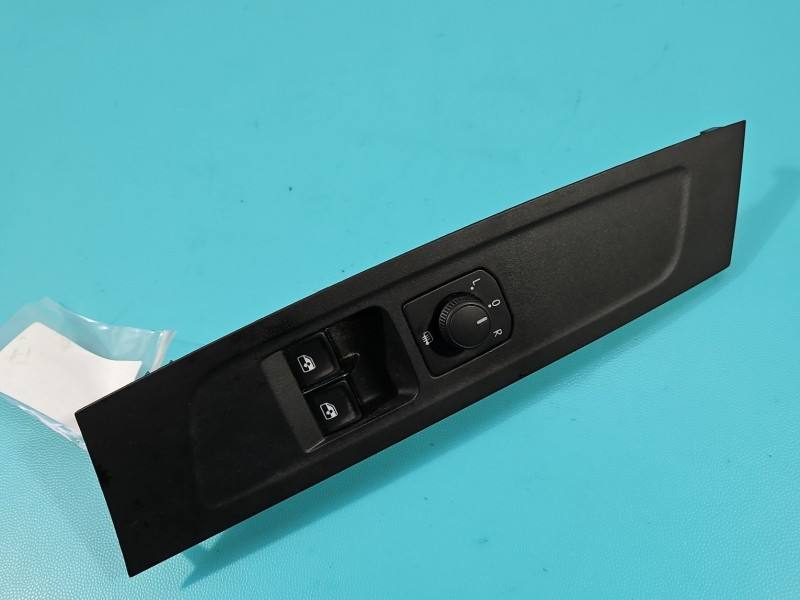Блок кнопок склопідйомників Skoda Fabia 4 5G0959858D — фото деталі 2