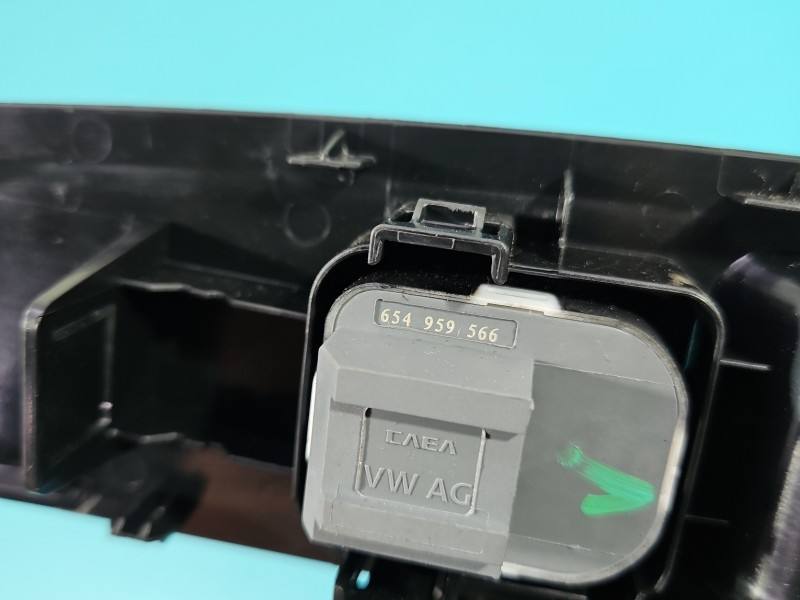Блок кнопок склопідйомників Skoda Fabia 4 5G0959858D — фото деталі 6